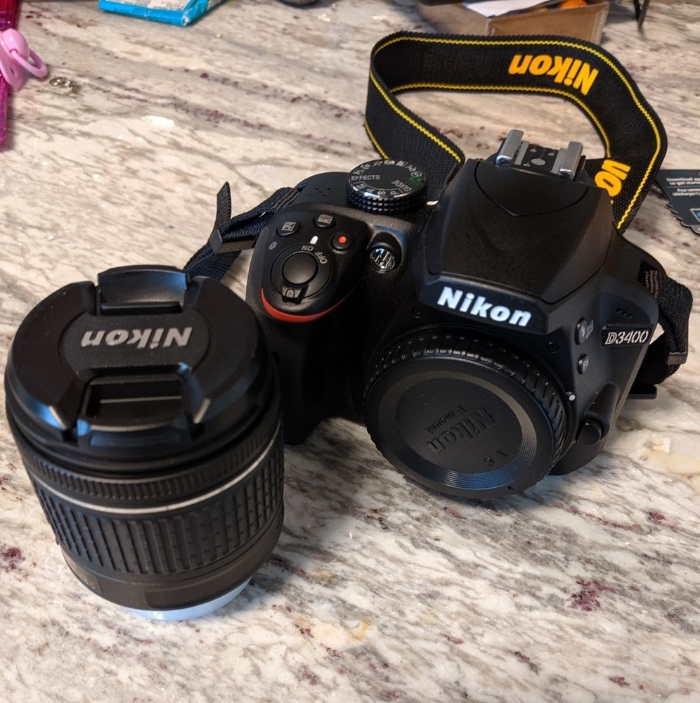 Nikon D3400 Camera AF-P DX Nikkor 18-55mm